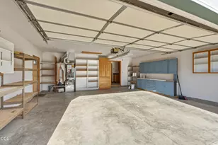 1128 SW Rimrock Way, Redmond, OR 97756 - Photo 27