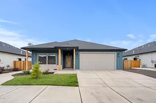 961 Arrowhead Trail, Eagle Point, OR 97524 - Photo 1