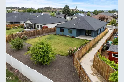 961 Arrowhead Trail, Eagle Point, OR 97524 - Photo 43
