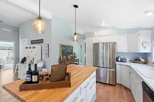 129 N Wheeler Loop, Sisters, OR 97759 - Photo 13