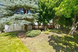 129 N Wheeler Loop, Sisters, OR 97759 - Photo 33