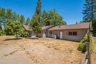 1740 Southgate Way, Grants Pass, OR 97527 - Photo 35