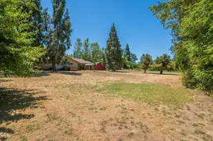 1740 Southgate Way, Grants Pass, OR 97527 - Photo 41