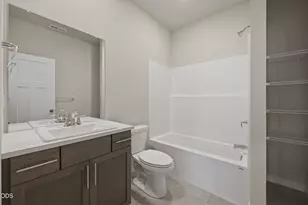 2642 NW 26th Lp N, Redmond, OR 97756 - Photo 17