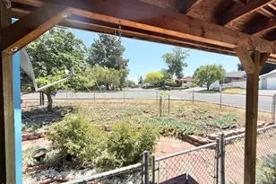2718 Corvallis St, Klamath Falls, OR 97601 - Photo 33