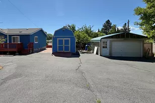 2718 Corvallis St, Klamath Falls, OR 97601 - Photo 5