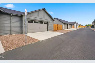 2576 NW Teak Place, Redmond, OR 97756 - Photo 29