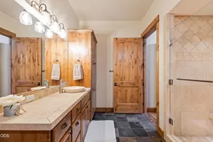 18810 SW Sisters Pl, Powell Butte, OR 97753 - Photo 25