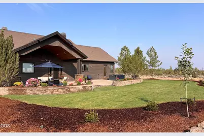 18810 SW Sisters Place, Powell Butte, OR 97753 - Photo 39