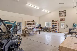 18810 SW Sisters Pl, Powell Butte, OR 97753 - Photo 47