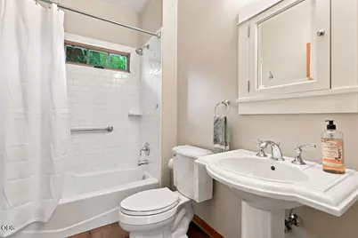 425 NW State Street, Bend, OR 97703 - Photo 17