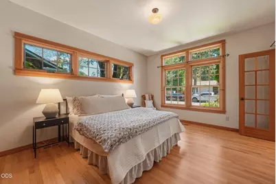 425 NW State Street, Bend, OR 97703 - Photo 15