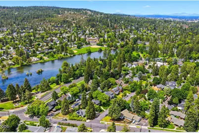 425 NW State Street, Bend, OR 97703 - Photo 61