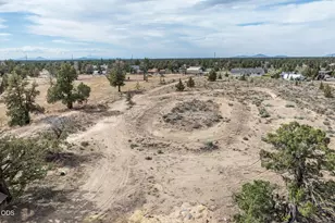 24893 Elk Ln, Bend, OR 97701 - Photo 35