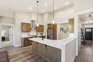 406 SE Sumner Dr, Prineville, OR 97754 - Photo 17