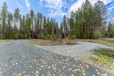 1740 Pleasant Creek Road, Rogue River, OR 97537 - Photo 11