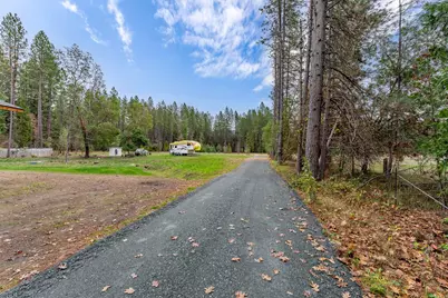 1740 Pleasant Creek Road, Rogue River, OR 97537 - Photo 9
