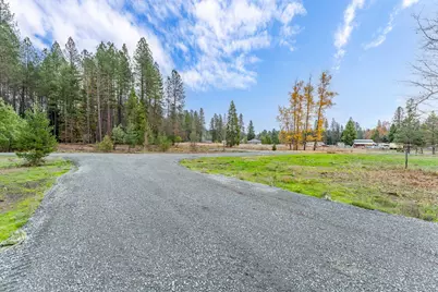 1740 Pleasant Creek Road, Rogue River, OR 97537 - Photo 13