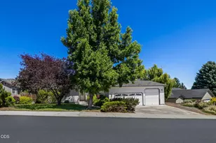 4255 SW Ben Hogan Dr, Redmond, OR 97756 - Photo 3