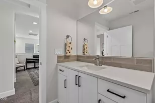 20488 Aberdeen, Bend, OR 97702 - Photo 31