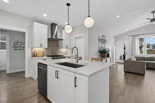20488 Aberdeen, Bend, OR 97702 - Photo 57
