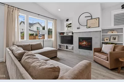 20488 Aberdeen, Bend, OR 97702 - Photo 49