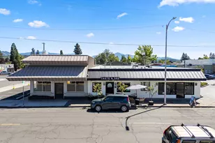 239 SE G St, Grants Pass, OR 97526 - Photo 1