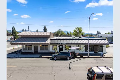 239 SE G Street, Grants Pass, OR 97526 - Photo 3