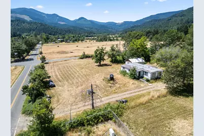 2670 Kincaid Road, Williams, OR 97544 - Photo 5