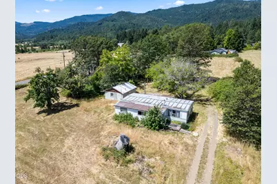 2670 Kincaid Road, Williams, OR 97544 - Photo 11