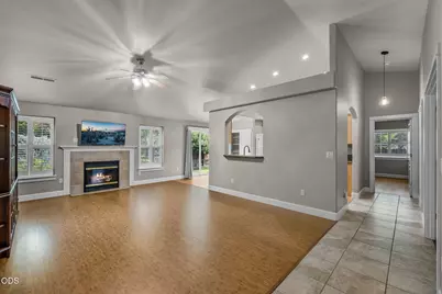 2041 SW Obsidian Avenue, Redmond, OR 97756 - Photo 5