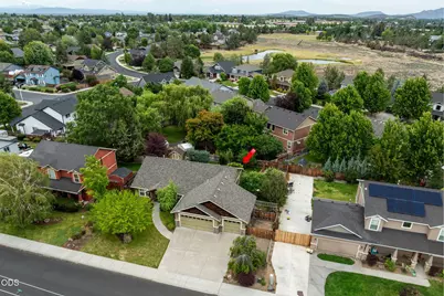 2041 SW Obsidian Avenue, Redmond, OR 97756 - Photo 49