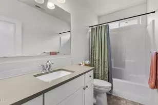 1546 NW Varnish Pl, Redmond, OR 97756 - Photo 21