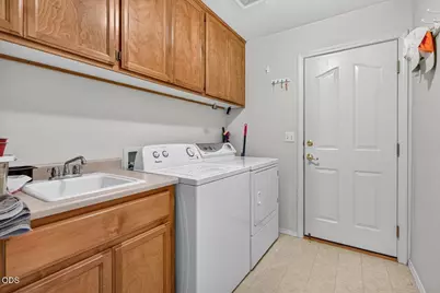 3460 Blue Blossom Drive, Medford, OR 97504 - Photo 31