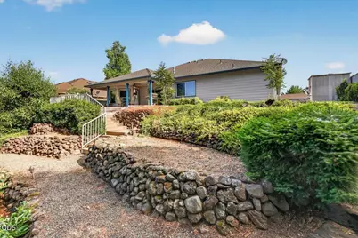 3460 Blue Blossom Drive, Medford, OR 97504 - Photo 43