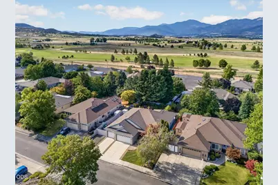 3460 Blue Blossom Drive, Medford, OR 97504 - Photo 1