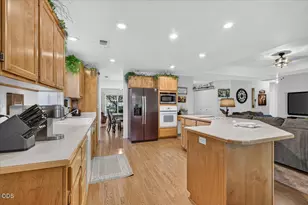 3460 Blue Blossom Dr, Medford, OR 97504 - Photo 13