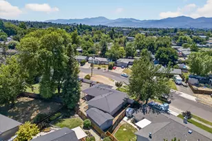 1521 Johnson St, Medford, OR 97504 - Photo 39