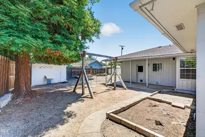 1521 Johnson Street, Medford, OR 97504 - Photo 31