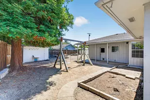 1521 Johnson St, Medford, OR 97504 - Photo 31