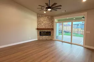 3366 Viewpoint Dr, Medford, OR 97504 - Photo 3