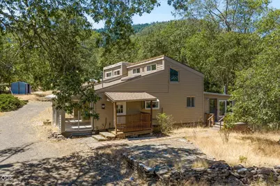 2350 Galls Creek Road, Gold Hill, OR 97525 - Photo 23