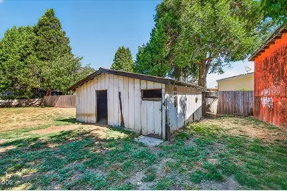 295 W Evans Creek Road, Rogue River, OR 97537 - Photo 37