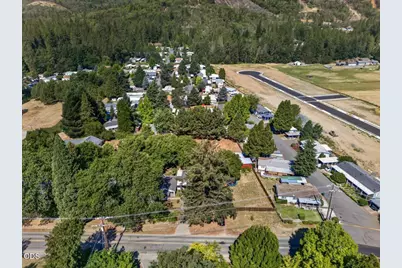 295 W Evans Creek Road, Rogue River, OR 97537 - Photo 49