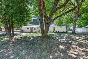 295 W Evans Creek Rd, Rogue River, OR 97537 - Photo 53