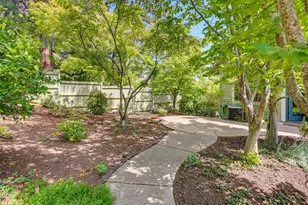 129 Almond St, Ashland, OR 97520 - Photo 39