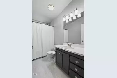 633 E Archwood #UNIT 27, Eagle Point, OR 97524 - Photo 23