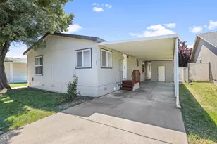 633 E Archwood, Eagle Point, OR 97524 - Photo 1