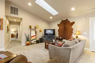 7812 Scenic View Dr, Klamath Falls, OR 97603 - Photo 5