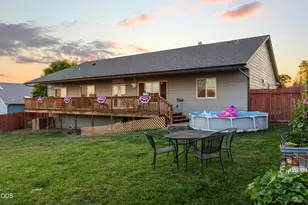 7812 Scenic View Dr, Klamath Falls, OR 97603 - Photo 35
